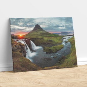 Kirkjufell Serenity – Grundarfjörður, Iceland